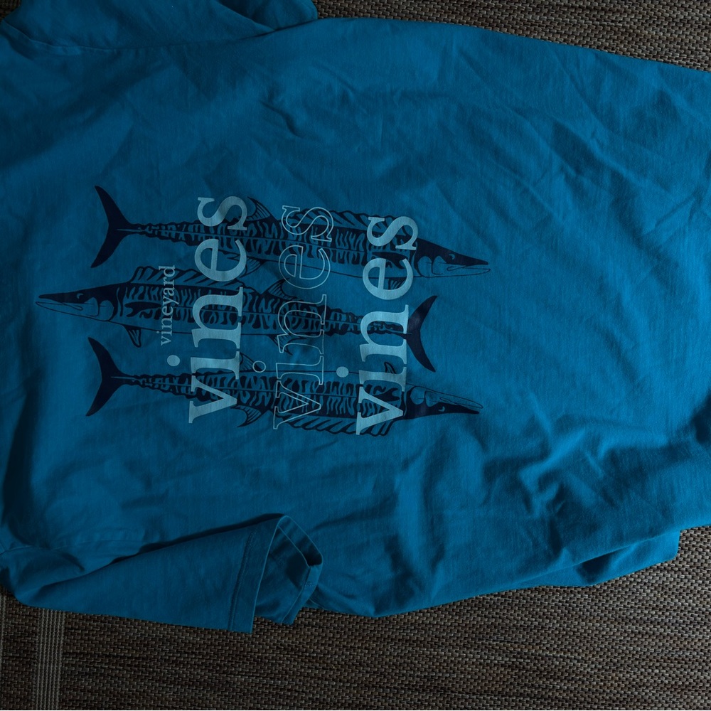 Vineyard Vines Blue Graphic T-Shirt